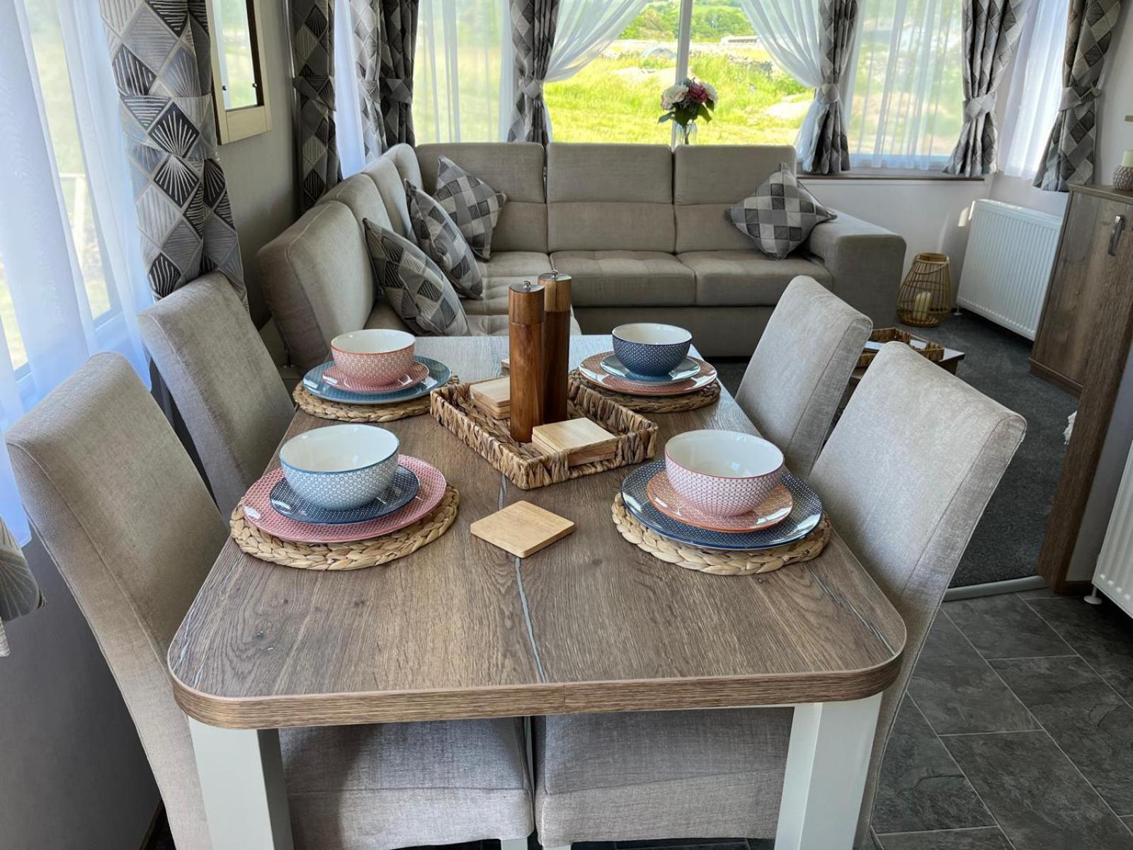 Visma Caravan Llanddwywe Экстерьер фото